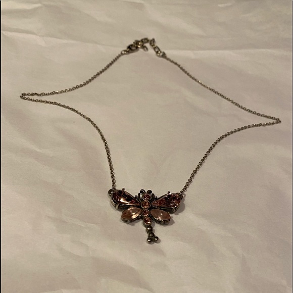 Jewelry - Dragonfly like Lovely pendant necklace